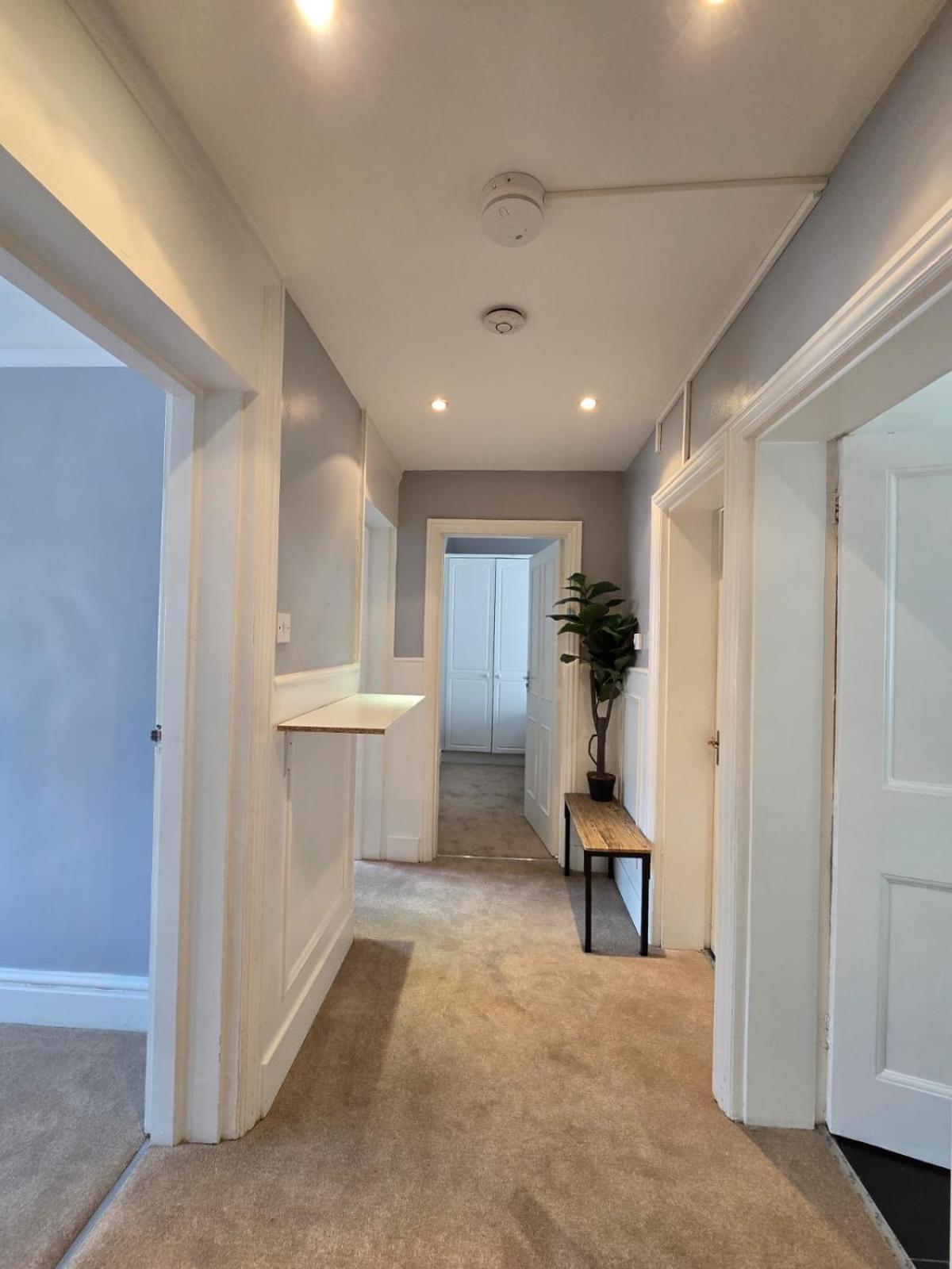 Great Flat Close To Edgware Road London Exterior photo